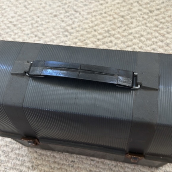 Vintage Gray Domed Lunch Bucket Aladdin Lunch Pail, Plastic Decorative, Storage - Picture 14 of 16